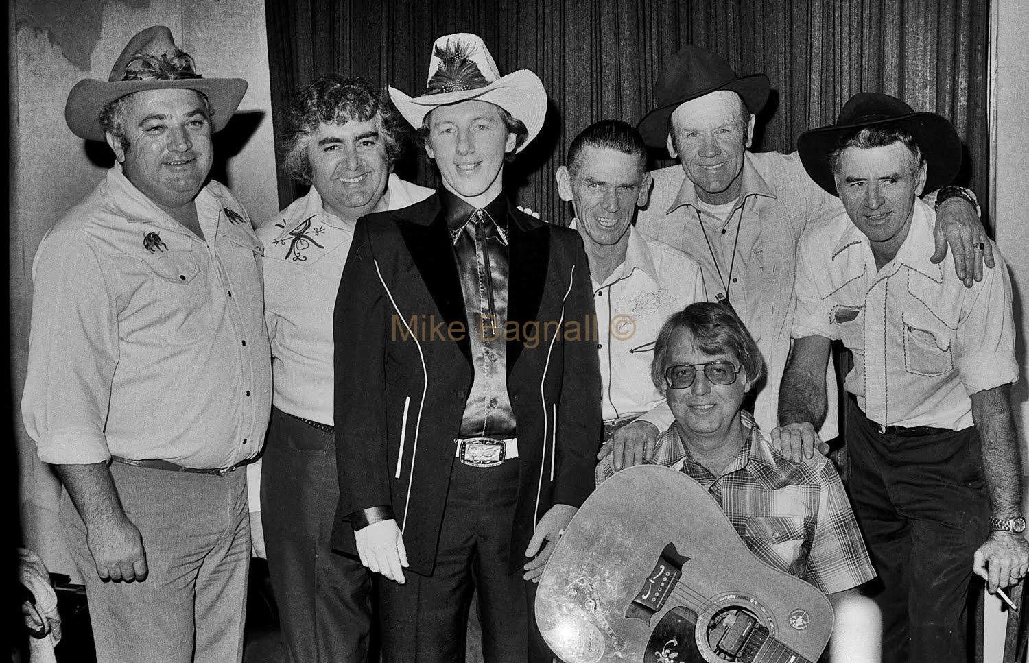 04_Bobby Silk_Balmain Sports Club_03_Wally Lewis Johnny Heap Bobby Silk Greg Parsons Gordon Parsons Brian K Kelly In Front Kevin King