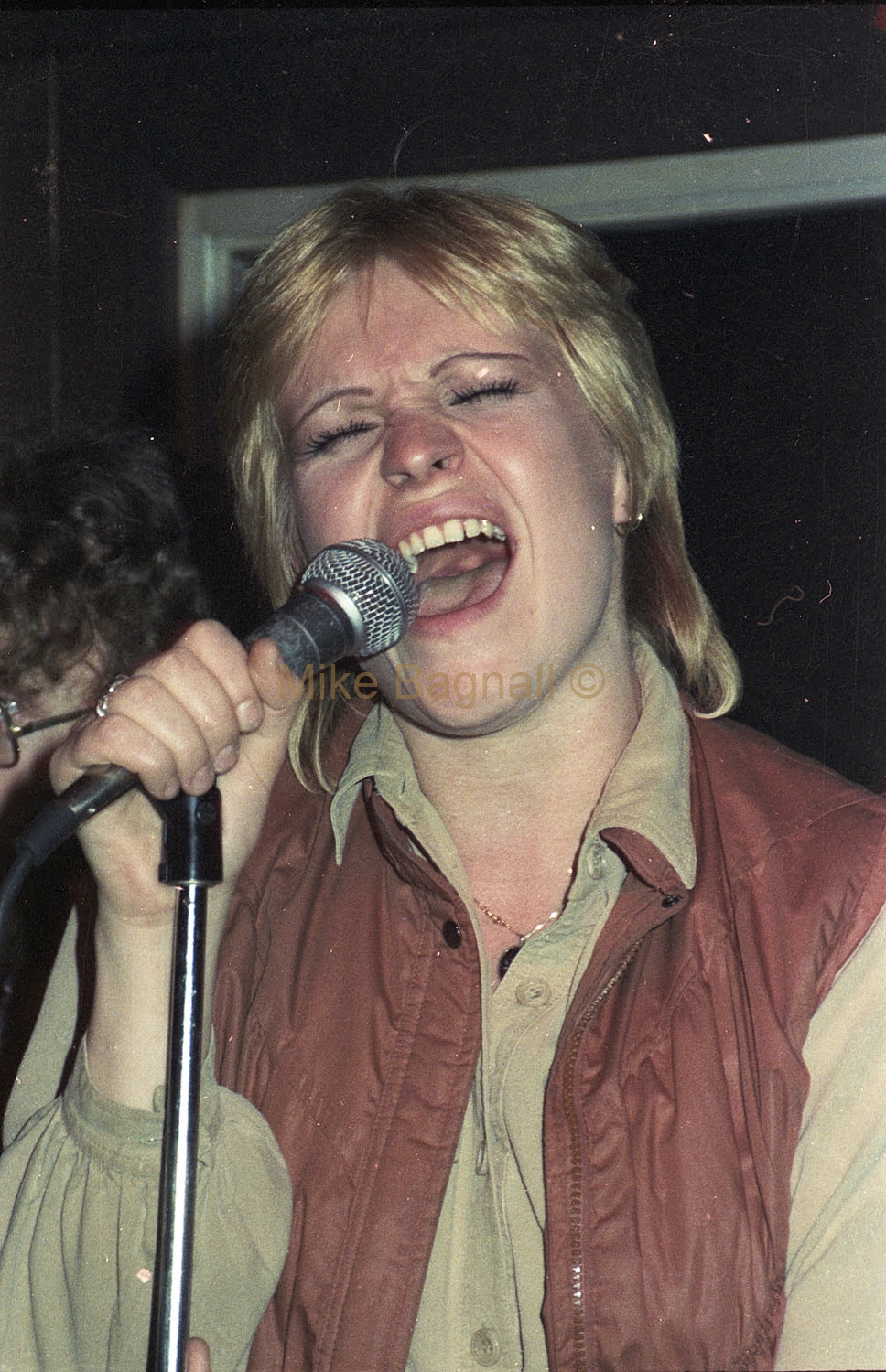 08_Digger_And_Band_Hollywood_Liverpool_07-KarenJohnsPortrait