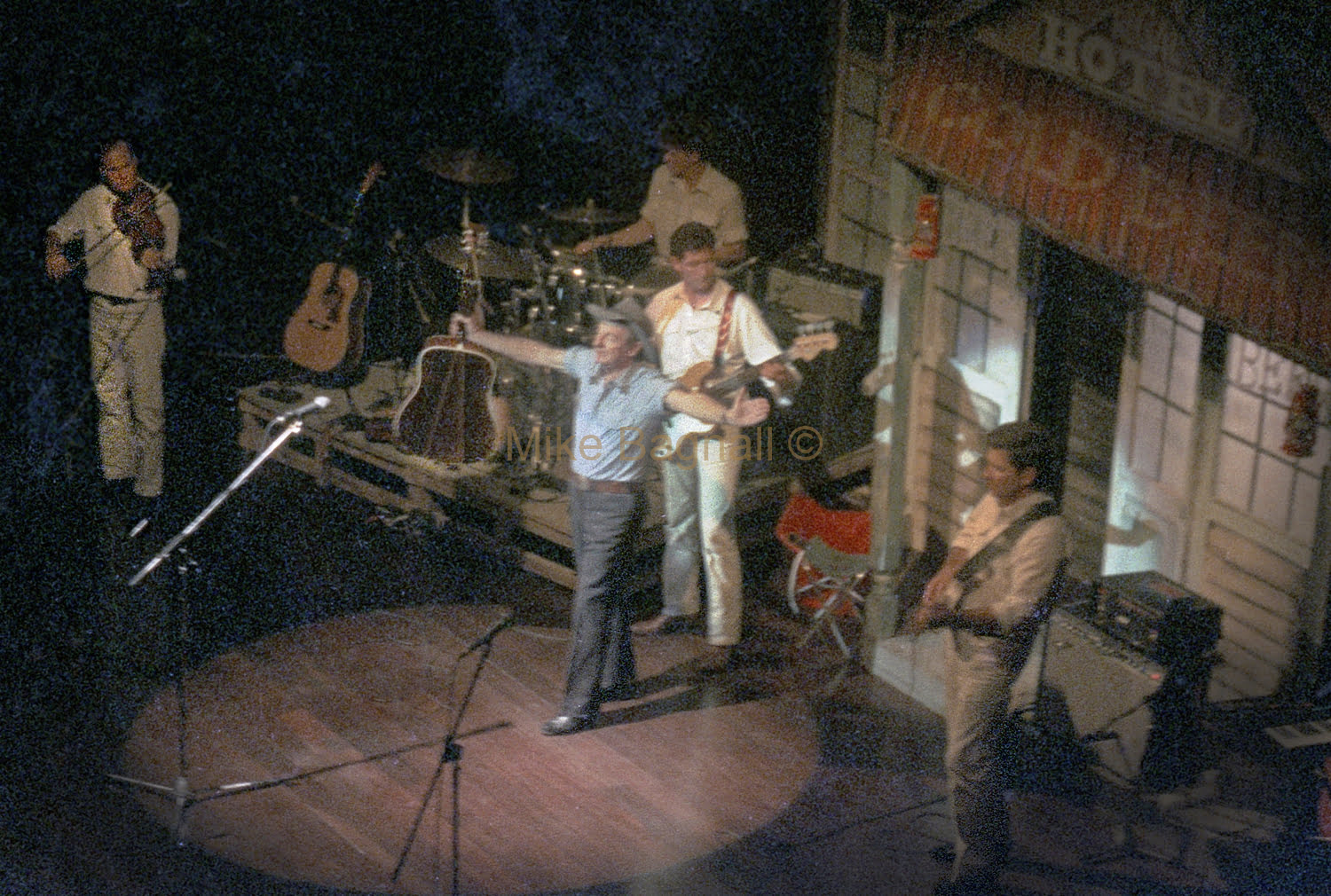 06 _Slim_Dusty_Show_Perth_7,Donald Baylor, Jeremy Rasmussen(Drums), Slim Dusty, Rod Coe, Lindsay Butler,